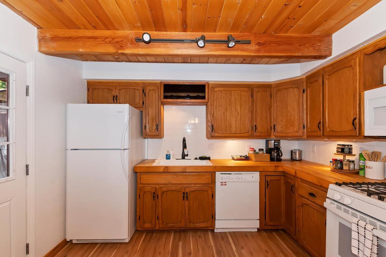 Summit Happy Cabin With Hot Tub! High Speed Ev Hookup, Close To Slopes Big Bear Lake Kültér fotó